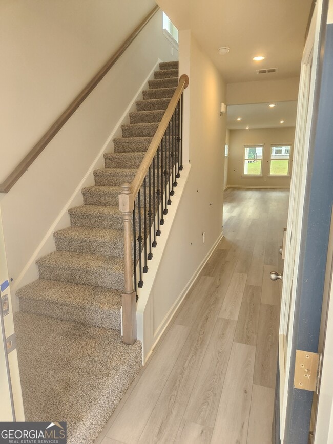 Building Photo - 734 Lily Blossom Path