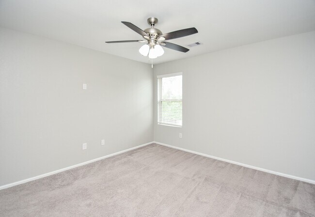 Building Photo - 22707 Bolanzo Ln