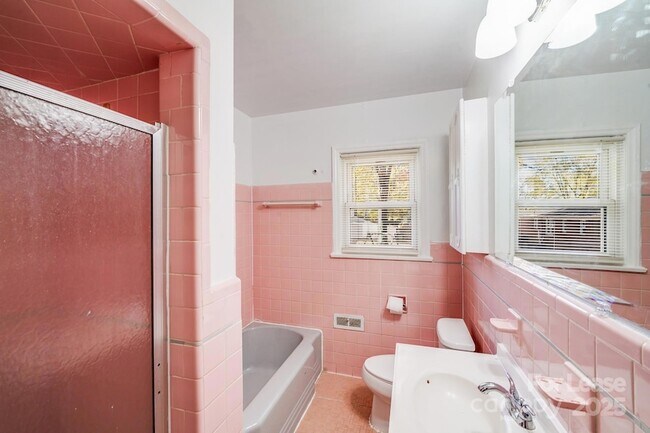 Building Photo - 5311 Princess St