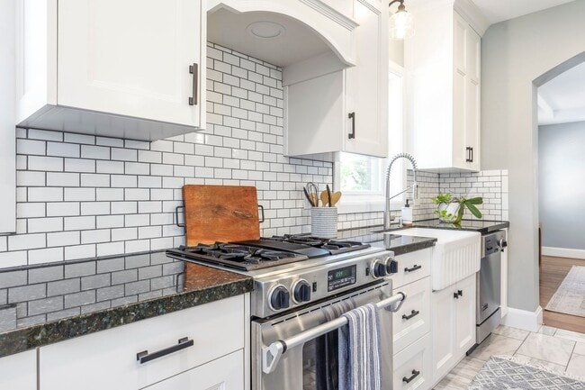 Building Photo - Elegant Sugar House Living: Finished Basem...