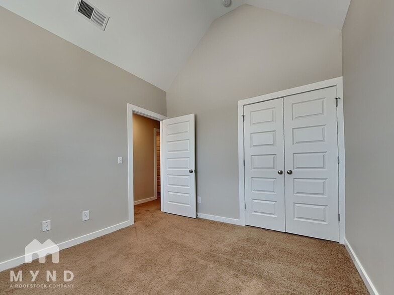 Building Photo - 15534 Tide Water Ct