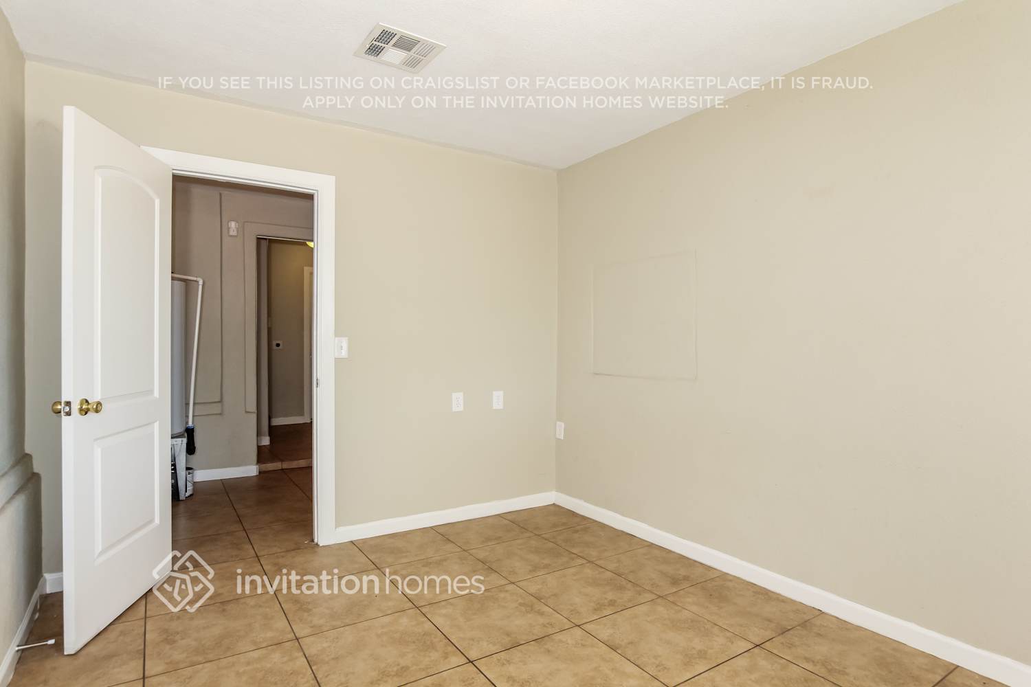 Building Photo - 4651 N 79th Dr