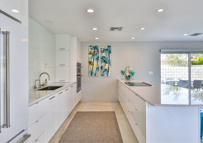 Building Photo - 47956 Silver Spur Trail