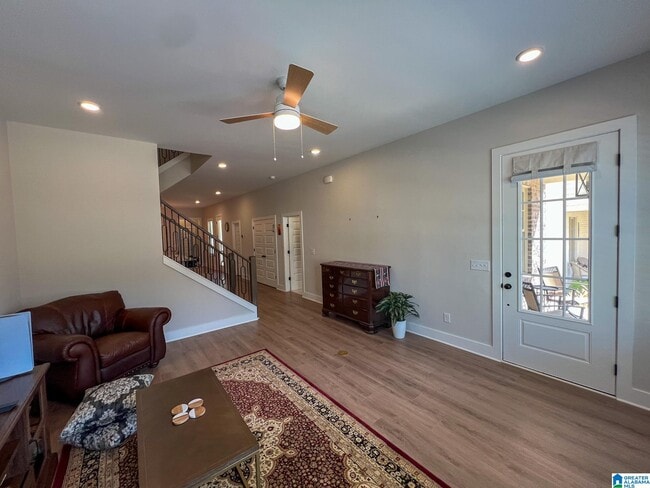 Building Photo - 4740 Arden Wy