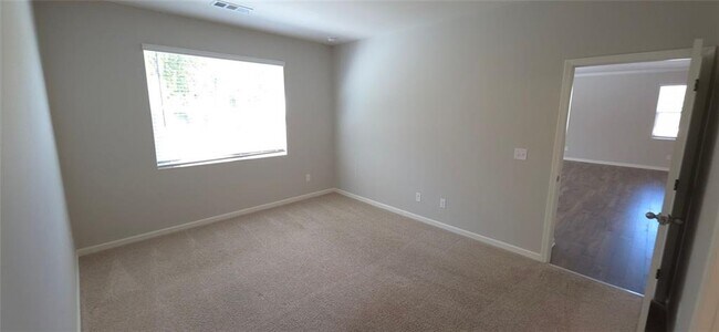 Building Photo - 6809 Scarlet Oak Way