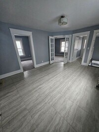 Building Photo - 1123 E 24th St