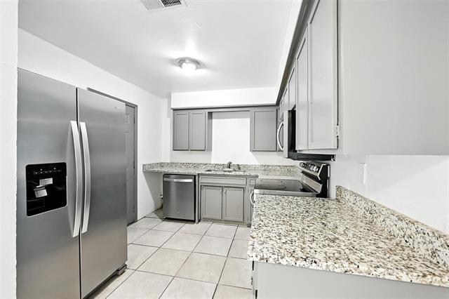 Building Photo - 124 Vandenburg Dr