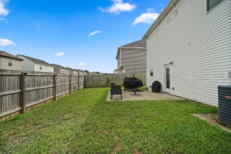 Building Photo - 1728 Sunray Dr