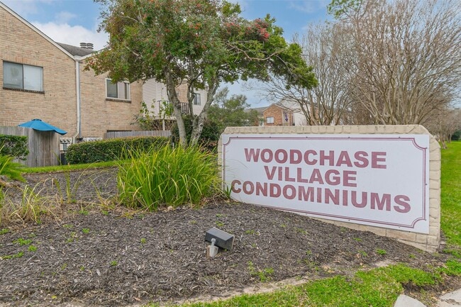 Building Photo - 10122 Waterstone Dr