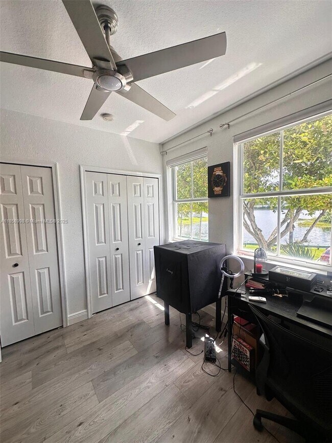 Building Photo - 4226 SW 156th Ave