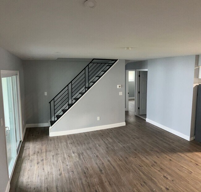 Building Photo - Pennsbury School District  Available for m...