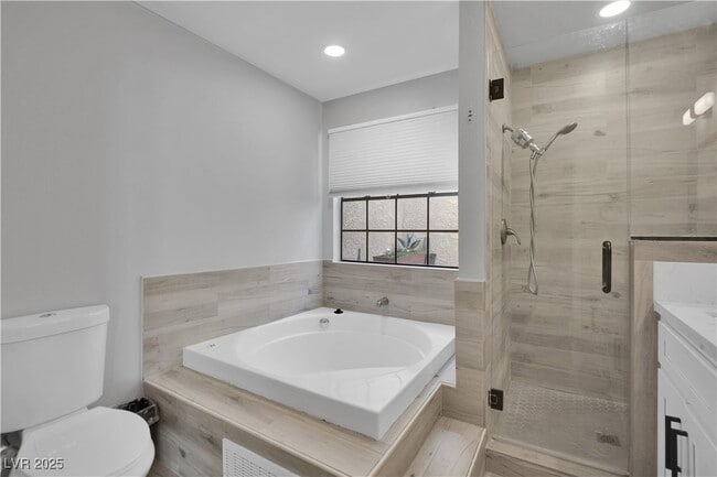 Building Photo - 3959 Salisbury Pl