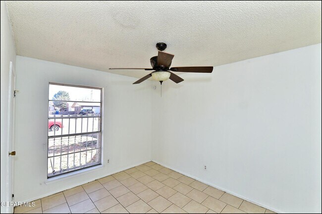 Building Photo - 3565 Breckenridge Dr