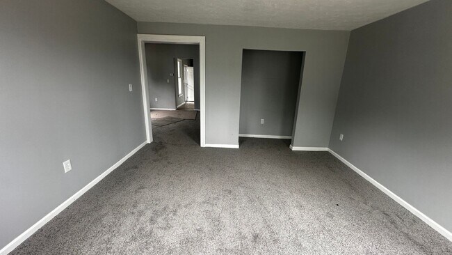 Building Photo - 8113 Platt Ave