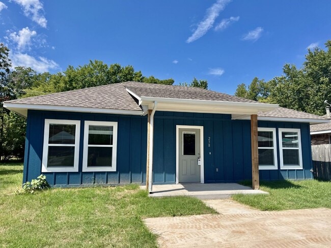 Primary Photo - Brand new two bedroom home in Shawnee.