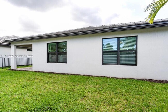 Building Photo - 2940 Shortleaf Ave