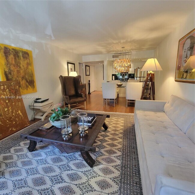 Building Photo - 8180 Geneva Ct