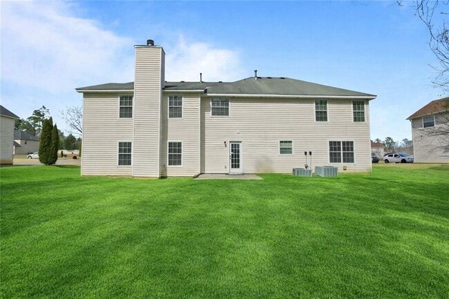 Building Photo - 197 Kyndal Dr