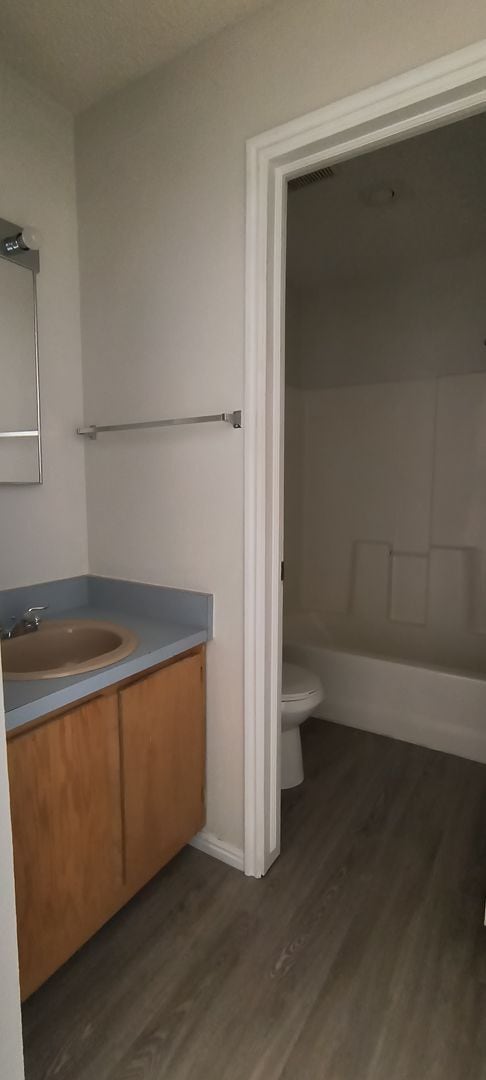 Building Photo - 145 W 820 S