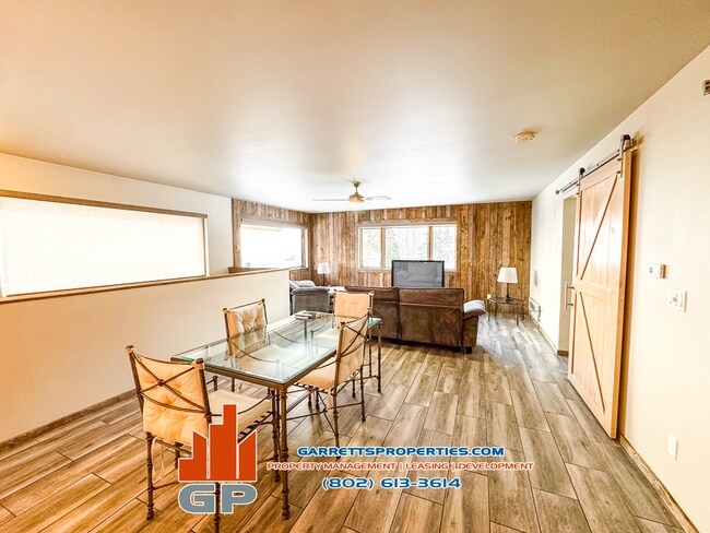 Building Photo - 1698 Winch Hill Rd