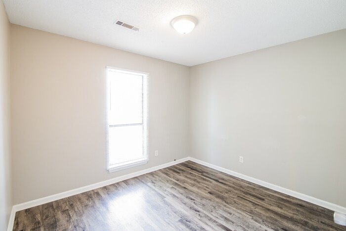 Building Photo - 101 Harold Dr