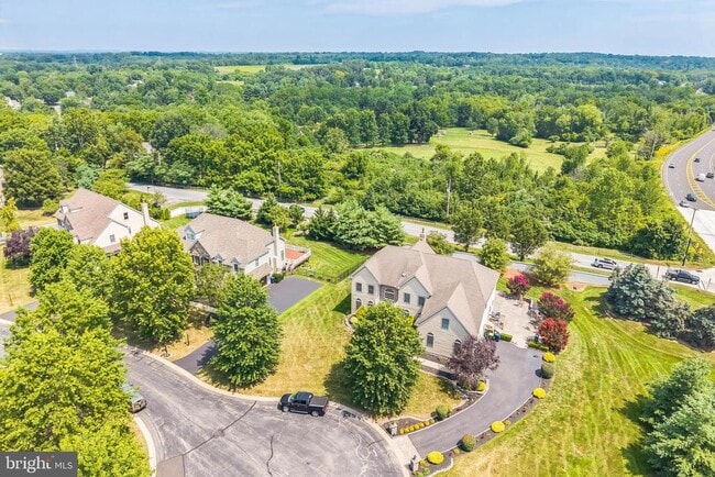 Building Photo - 1401 Hampstead Ct