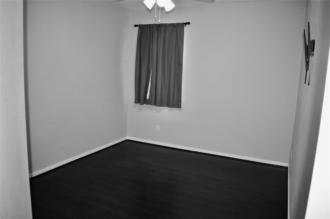 Building Photo - 21559 Kings Bend Dr