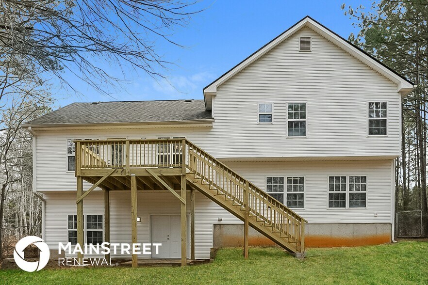 Building Photo - 100 Creekside Cir