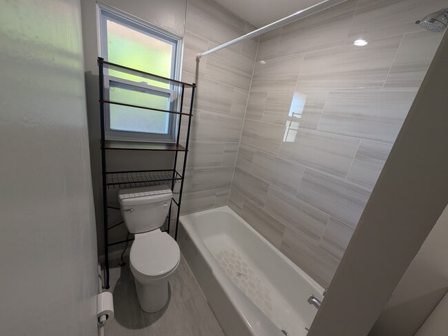 Building Photo - 9150 W 78th Terrace