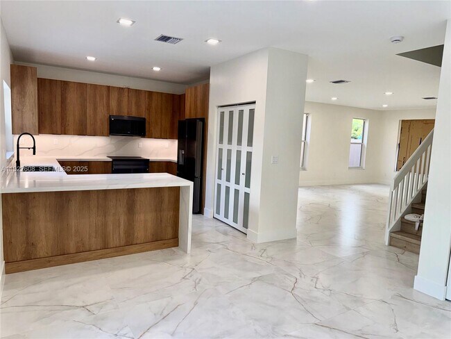 Building Photo - 15254 SW 109th St