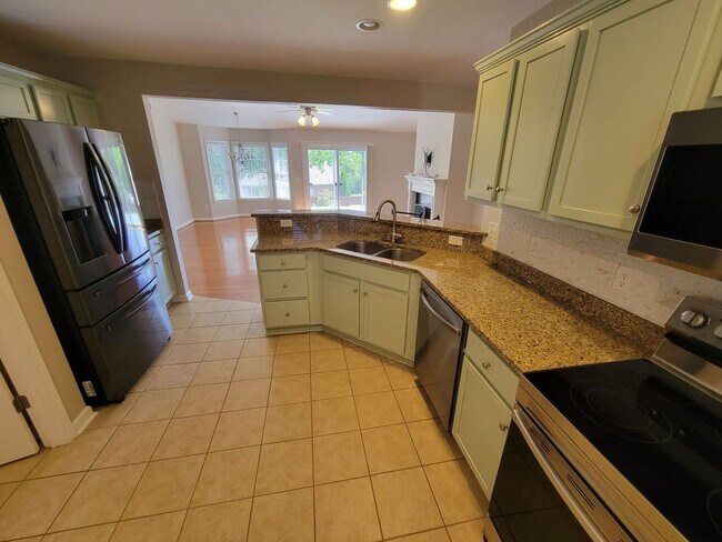 Building Photo - 3 Bed, 2 bath Home Available in Anderson