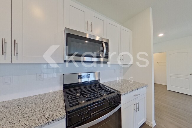 Building Photo - 32040 Katelin Cir