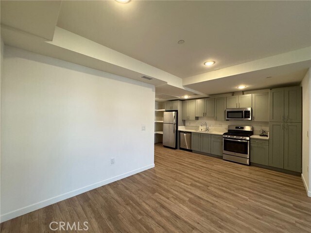 Building Photo - 1025 S Berendo St