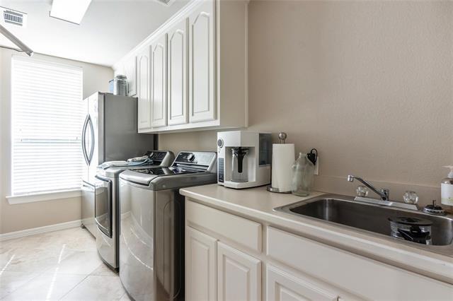 Building Photo - 1414 Monarch Way