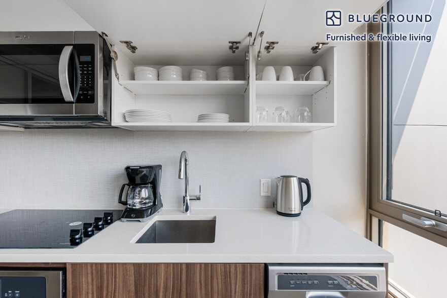 Building Photo - 301 M St SW