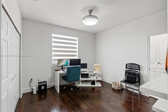 Building Photo - 3082 SW 156th Ave