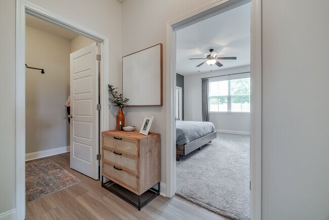 Building Photo - 106 Cobbleton Dr