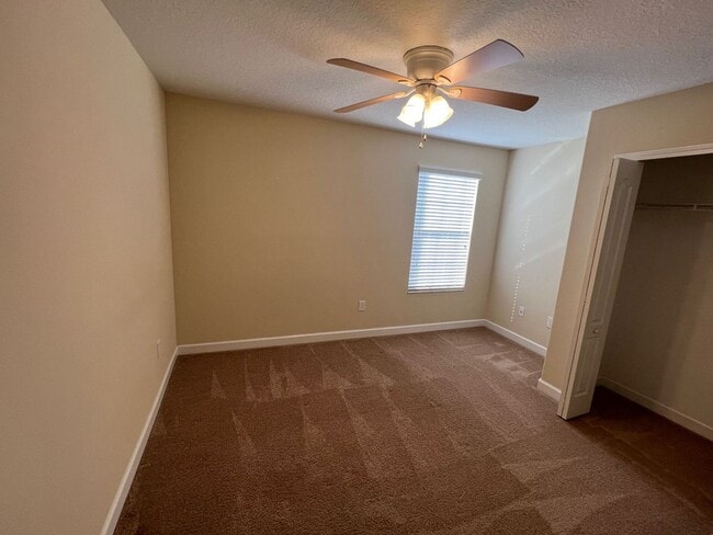 Building Photo - INDEPENDENCE IN WINTER GARDEN 4 BEDROOM RE...