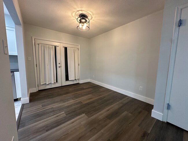 Building Photo - 1951 N Meridian Rd