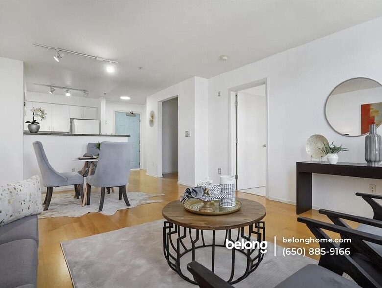 Building Photo - 8300 Oceanview Terrace