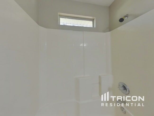 Building Photo - 3582 White Cow Ct