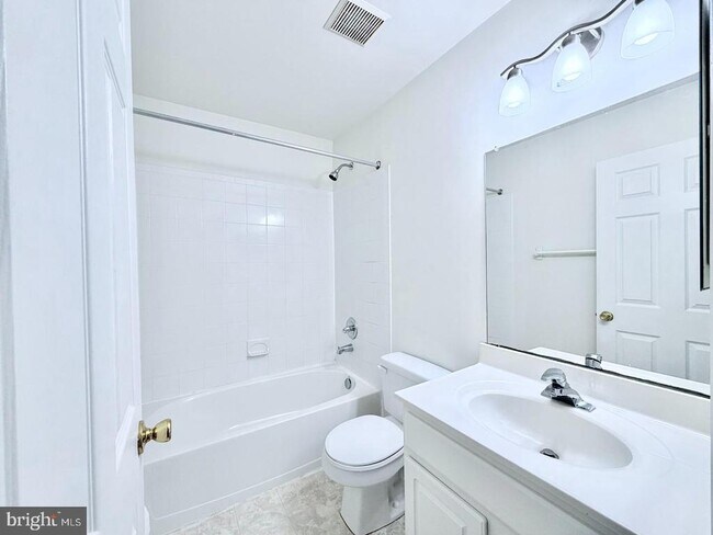 Building Photo - 2604 Delancey Way
