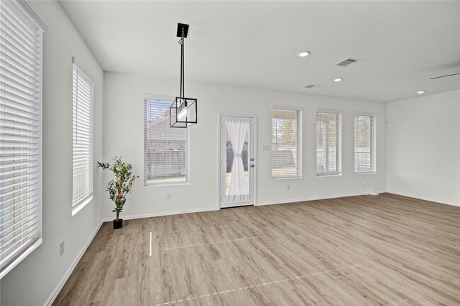 Building Photo - 19010 Sonora Chase Dr