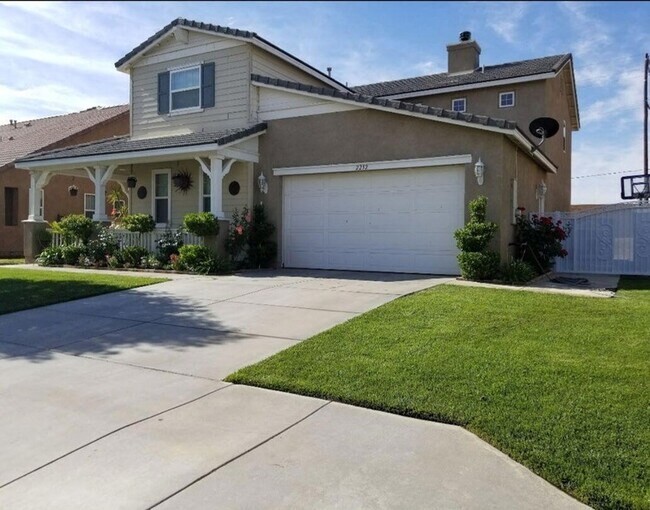 Primary Photo - 2252 Cypress St