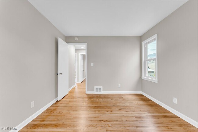 Building Photo - 4821 E 84th St