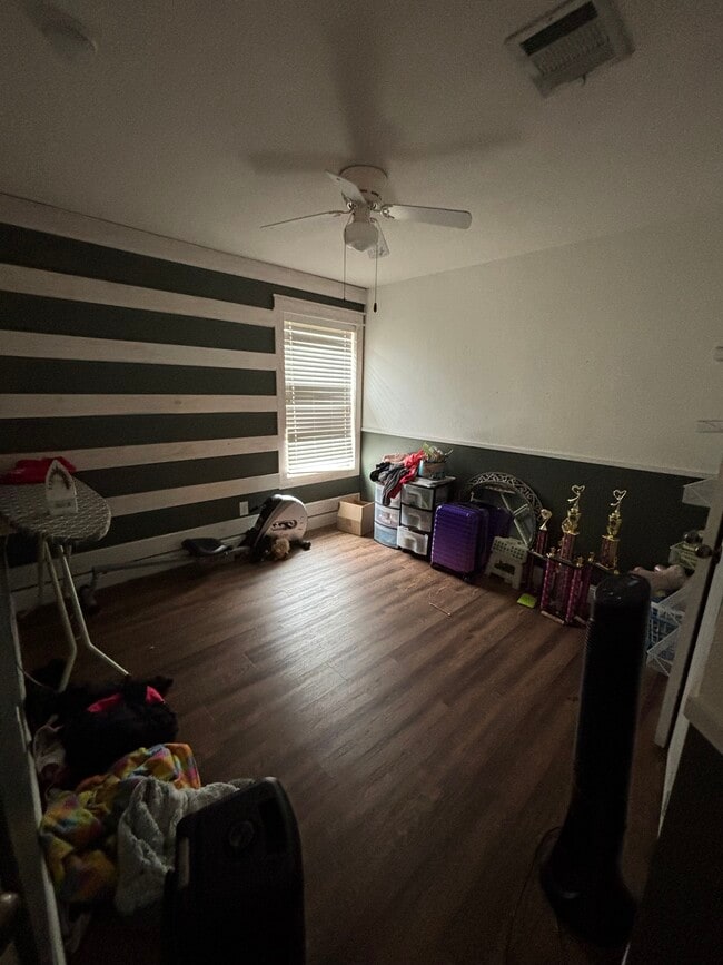 Building Photo - 108 Windsor