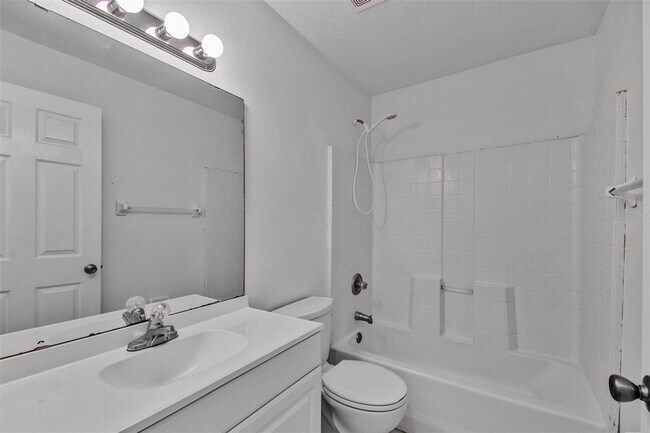 Building Photo - 6 Plateau Pl