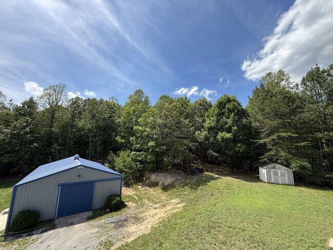 Building Photo - 17493 American Way
