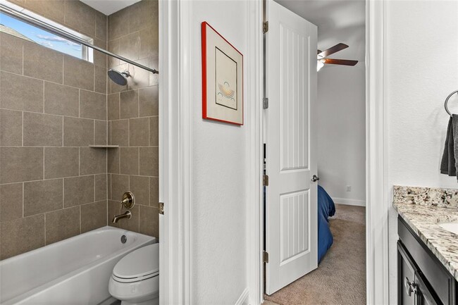 Building Photo - 128 Short Bush Pass