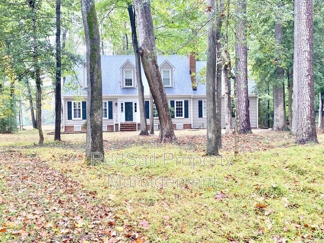 Building Photo - 114 Barclay Crescent